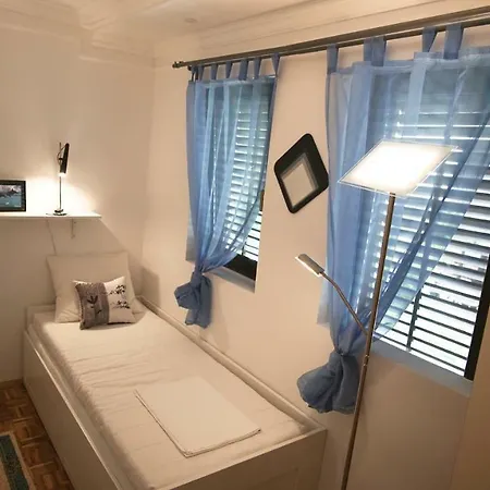 Apartmani Laura Trogir Exterior photo