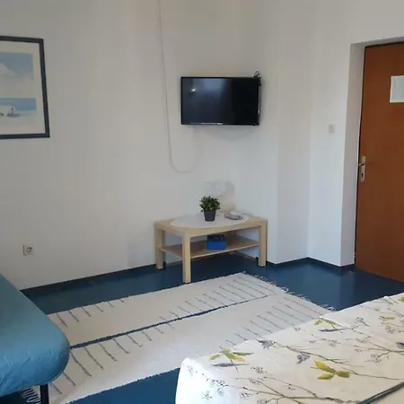 Apartmani Laura Trogir Exterior photo