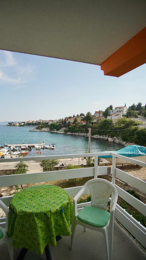 Laura * Trogir