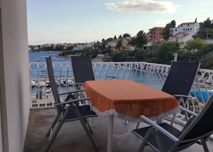 Apartmani Laura