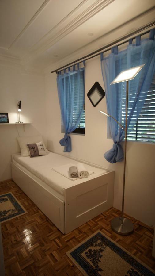 Laura Apartament